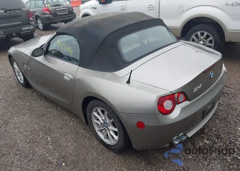 2005 BMW Z4 2.5I from USA, damaged, VIN 4USBT33525LS58318